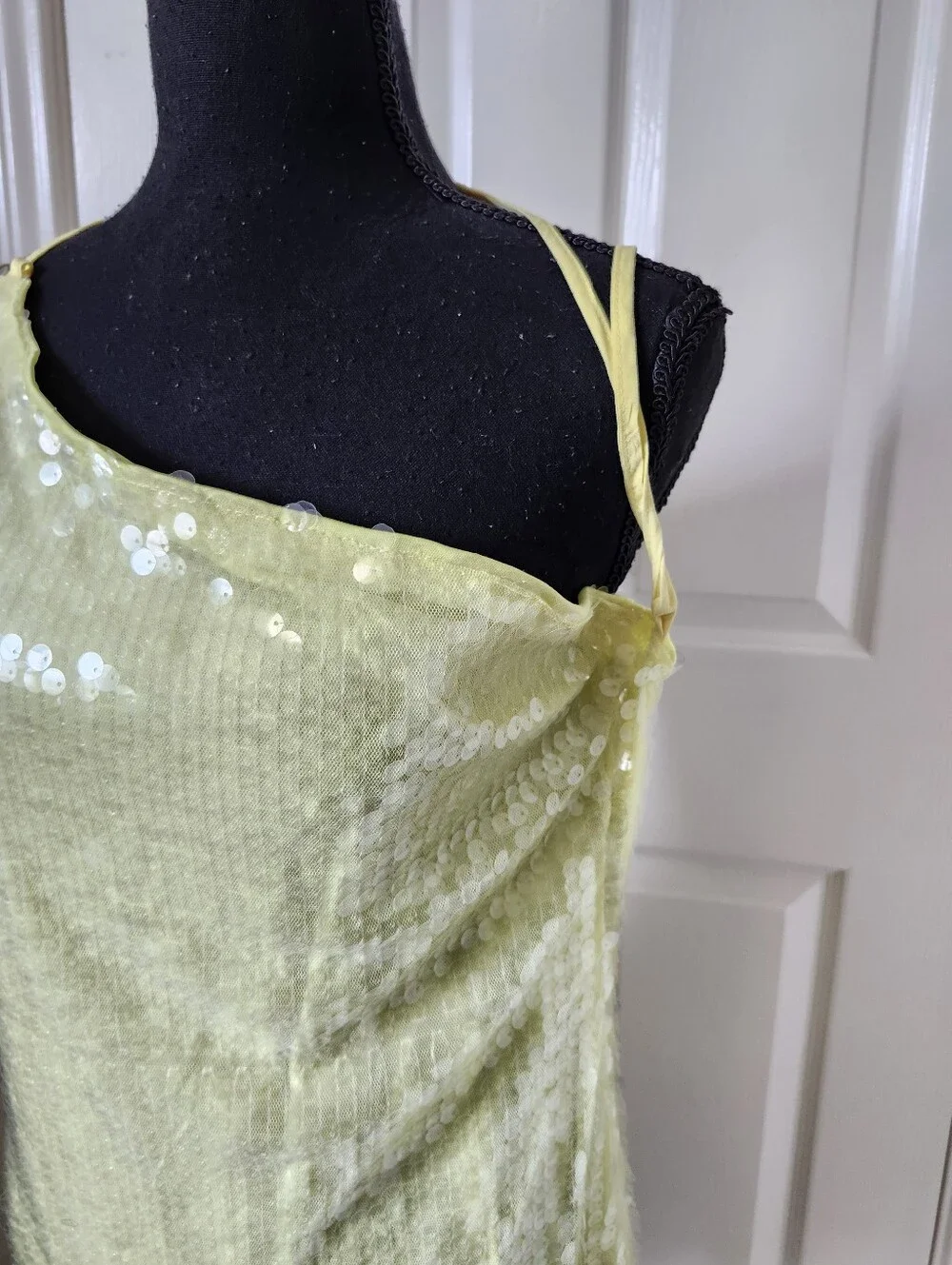 PrettyLittleThing Pastel Yellow Sequin Strappy 1 Shoulder Dress US 10